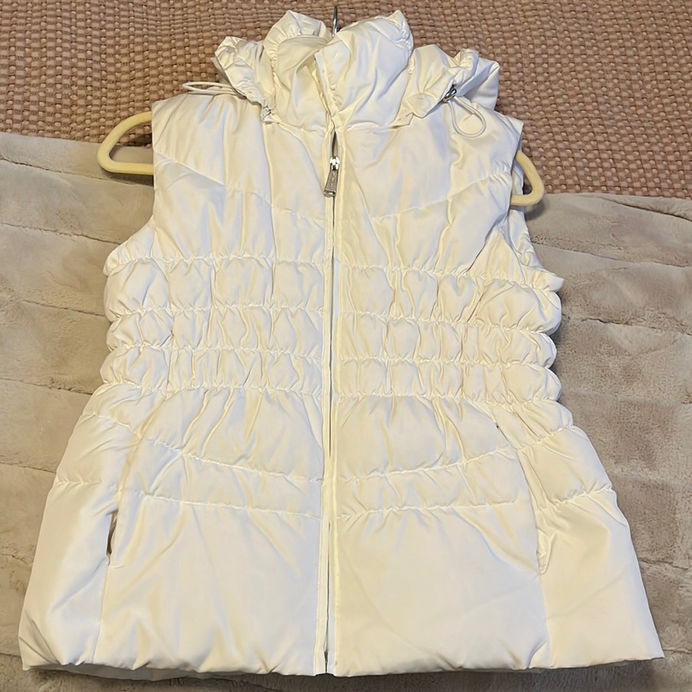 Lightly Worn White Puffer Michael Kors Vest size S